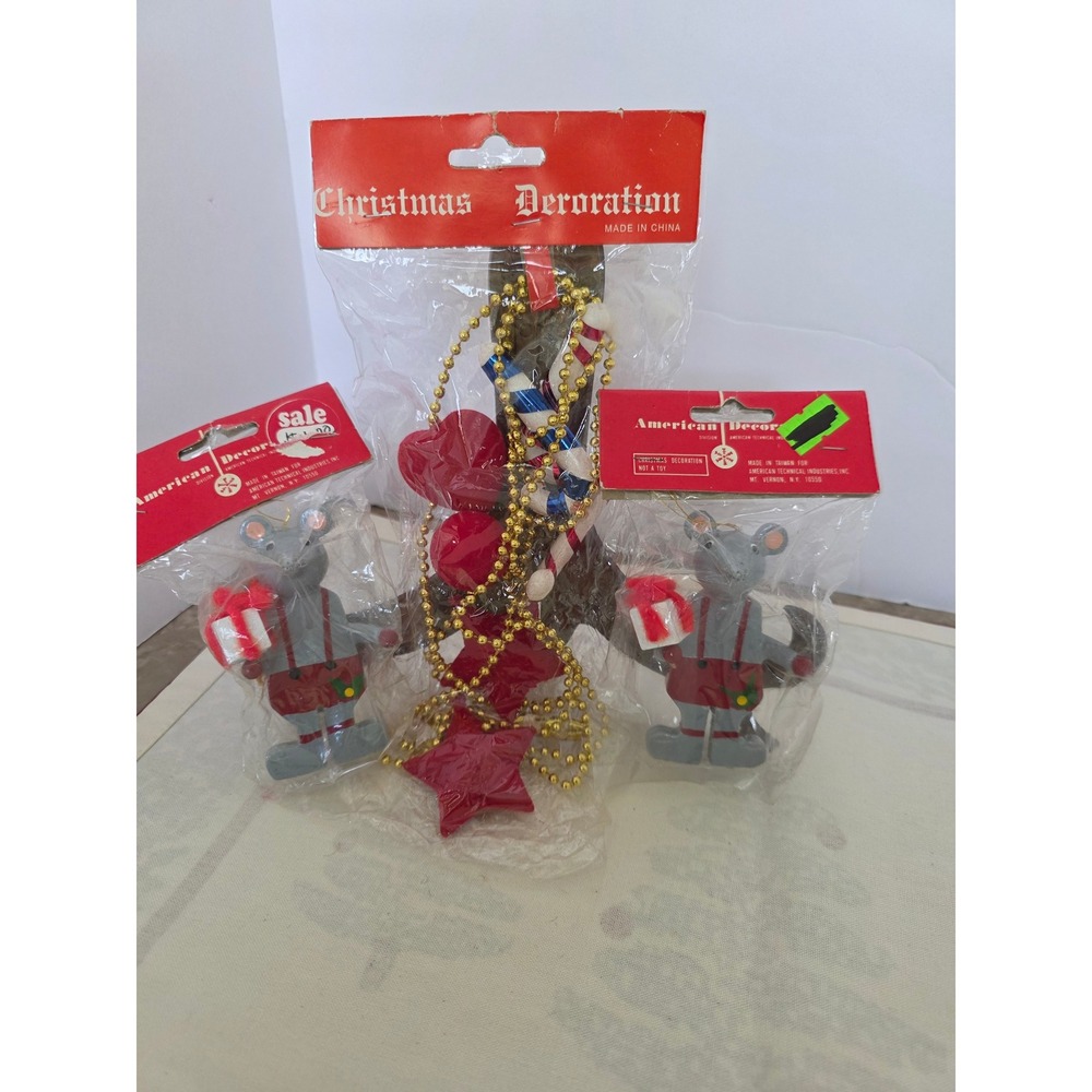Vintage Christmas Ornaments Mice Holding Gifts American Decor Beads Lot of 3 NOS